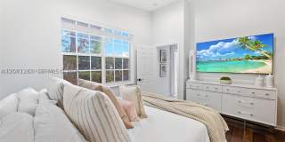 18755 SW 27th Ct Gallery 15