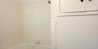 2 bedroom 1 bath bungalow in Shawnee. Gallery 18