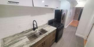 1122 PENN Street NE Gallery 1