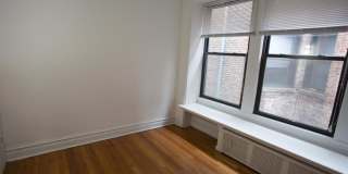 5468-70 S. Hyde Park Boulevard Gallery 5