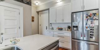 2126 LOCUST Street Gallery 5