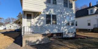 Spacious 3 Bedroom Home with 2 Car Garage and Large Yard! Gallery 7