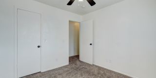 3 bedroom 2.5 bath - NW Highway and Rockwell Gallery 16