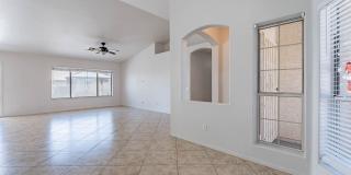 North West Chandler Home with a Pool Gallery 14