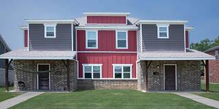 4 Bed 4.5 Bath Townhouse just mins away from the University! Gallery 1