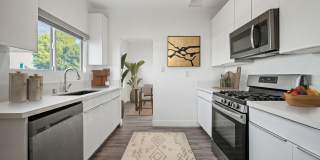 627 Brittania Street Apartments Gallery 2