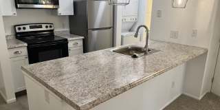Available Now! Remodeled 1-Bedroom Garden Apartment. Gallery 1