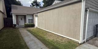 1533 E 67th Pl Gallery 1