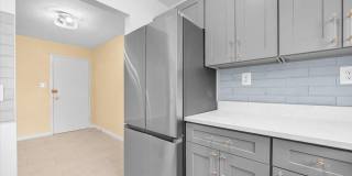 9734 NW GLEN Avenue Gallery 3