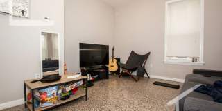 Charming 4 Bedroom-No Broker Fee Gallery 3