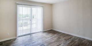 Chase Cove Apartments Gallery 107