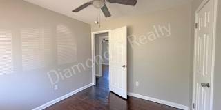 MOVE IN SPECIAL!  Spacious 3 Bed, 2 Bath Home with Large Yard Available! Gallery 14