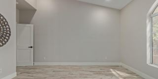 8941 E Maple Drive Gallery 17