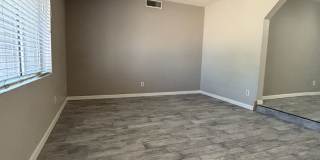 Single family home, 2 car garage Gallery 9