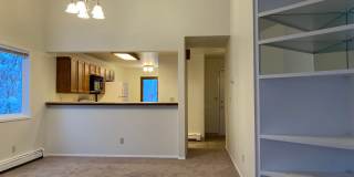 Top Floor (2) Bedroom, (2) bathroom Condo with Great Mountain Views! Gallery 1
