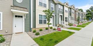 75 Forester Avenue unit: Th1 Gallery 1