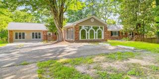 853 E 4th Street Gallery 1