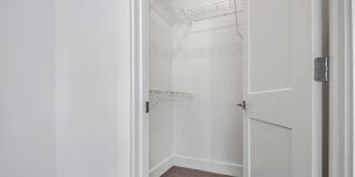 526 N. Lincoln Gallery 8