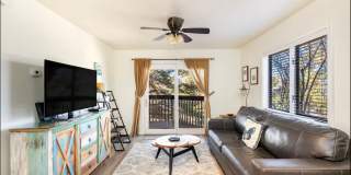 Furnished or Unfurnished 1-Bedroom Country Club Condo | Private Balcony Gallery 1