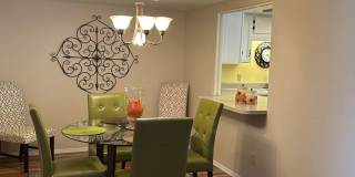 Gated 2 bed 2 bath condo with Gold Course Views Gallery 7