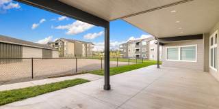 Crown Pointe Apartments Gallery 19