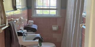 Charming 2 bedroom Duplex Gallery 7