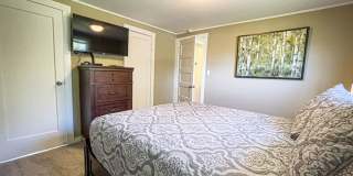 Kelsey's Cottage: Fully Furnished 2 bd/1ba Jacksonville Cottage, Large yard! $300 Utility Fee Gallery 14