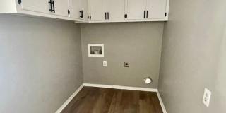 Gorgeous! Completely Remodeled 3/2/2 in Bayless with Washer/Dryer and Fridge! Gallery 18