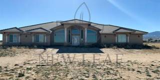 Beautiful 4 bedroom on LARGE private lot in PHELAN Gallery 1