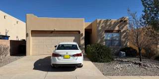 Beautiful 3-Bedroom in NW Albuquerque Gallery 1
