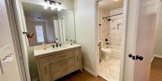 Renovated 2 Bedroom Duplex with Garage Near Airport and North Star Mall Gallery 10
