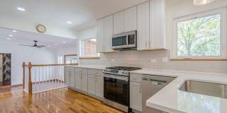 GORGEOUS 4-BEDROOM HOME IN TERRELL HEIGHTS Gallery 19
