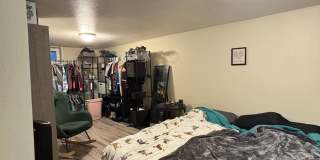Spacious 4 bed 2 Bath Centrally Located Gallery 20