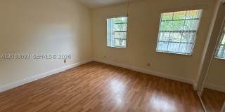 2856 Cambridge Ln Gallery 11