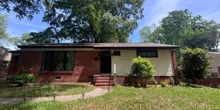 Great 3 bedroom home available in East Charlotte Gallery 1