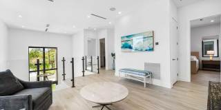 239 NE 11th Street Gallery 16