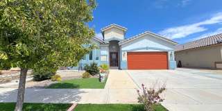 East El Paso 4bed/2bath Refrig A/C with Solar Panels! Gallery 1