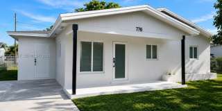 776 NW 10th St Gallery 1