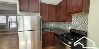 3722 North Pine Grove Ave. Gallery 2