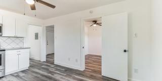 124 E Castlebriar Drive Gallery 8