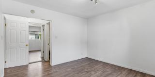 904 S Marengo Ave Gallery 12