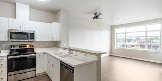 Pacific Pointe Apartments Gallery 34