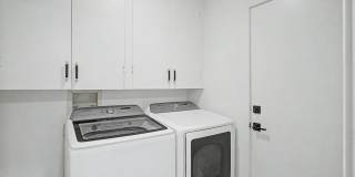 AVAILABLE NOW!! 2 Bedroom 3 Bathroom condo in Palm Springs! Gallery 11