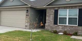 Three Bedroom / Two Bath Home/Two Car Garage/Fenced Backyard Three Bedroom / Two Bath Home/Two Car Garage/Fenced Backyard Gallery 1