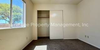 3/2 Beautiful Rita Ranch Home With Open Design!!! Gallery 20