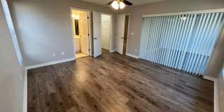 419 Southwest 4th Street Gallery 25