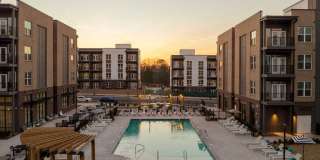 Alta Davis Gallery 41