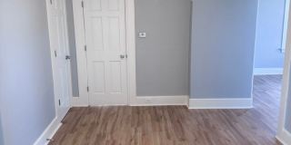 Remodeled 4 Bedroom 1 Bathroom Home Gallery 11