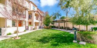 3-Bedroom 2.5-Bathroom Santa Clara Townhome Gallery 1