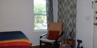 Hyde Park Country Condo - Furnished - 1BD/1BA - Covered Parking -Close to Everything Gallery 16